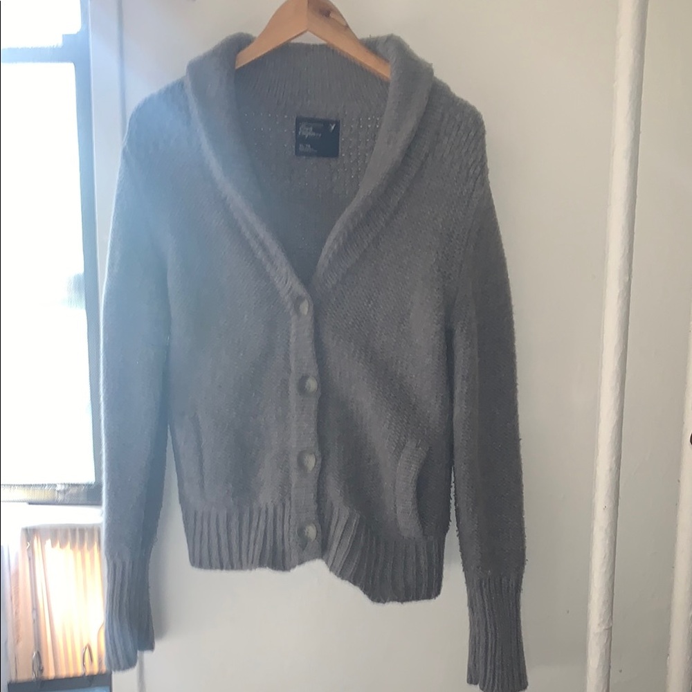 Gray Cardigan Sweater with V-Neck and Ribbed Cuffs